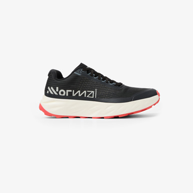 Kjerag 02 Shoe Black