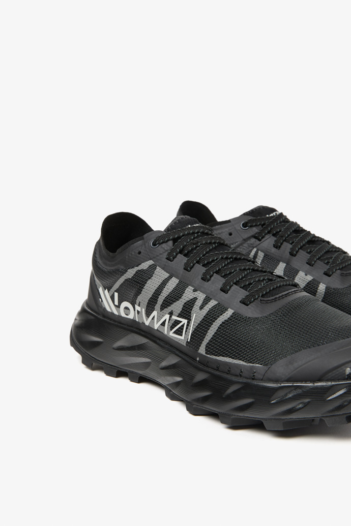 Kjerag Brut Chaussures de trail noires unisexes offrant des performances maximales