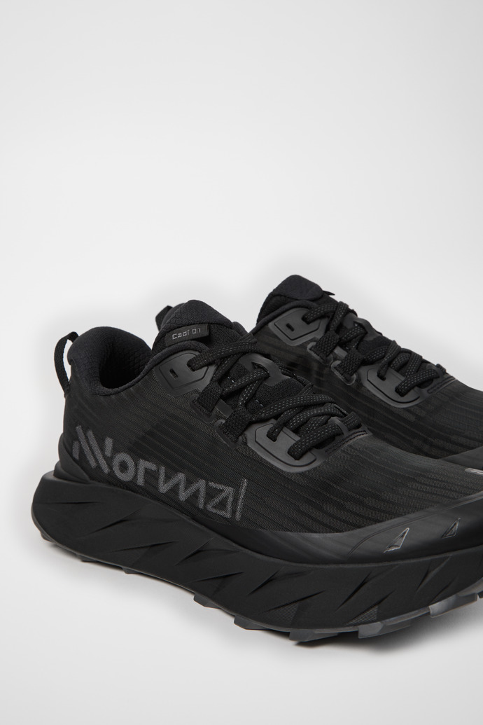 Cadí Men Black Men's Cadí Black trail running shoes/