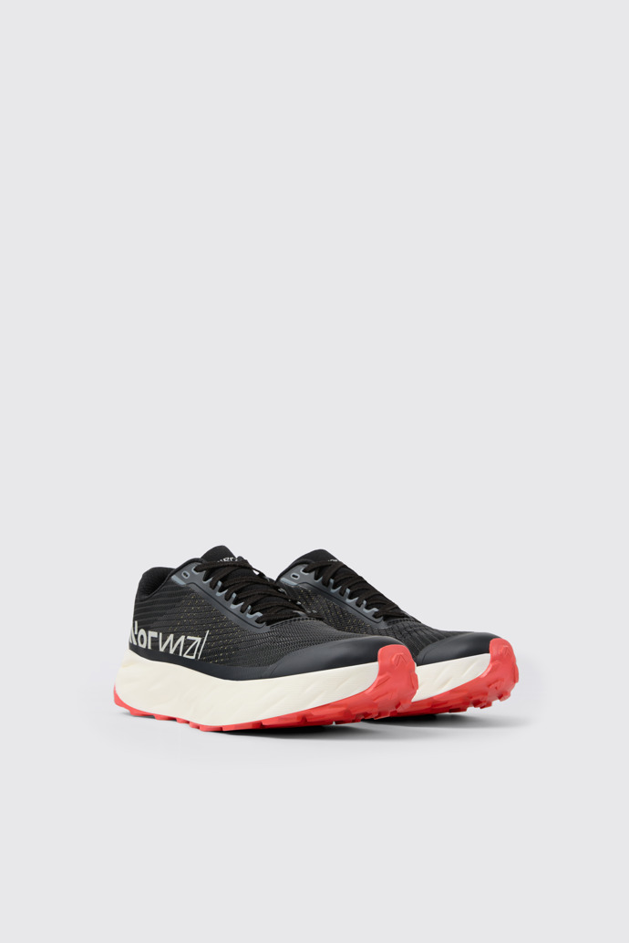 Kjerag 02 Black Women's black high-performance trail running shoes.